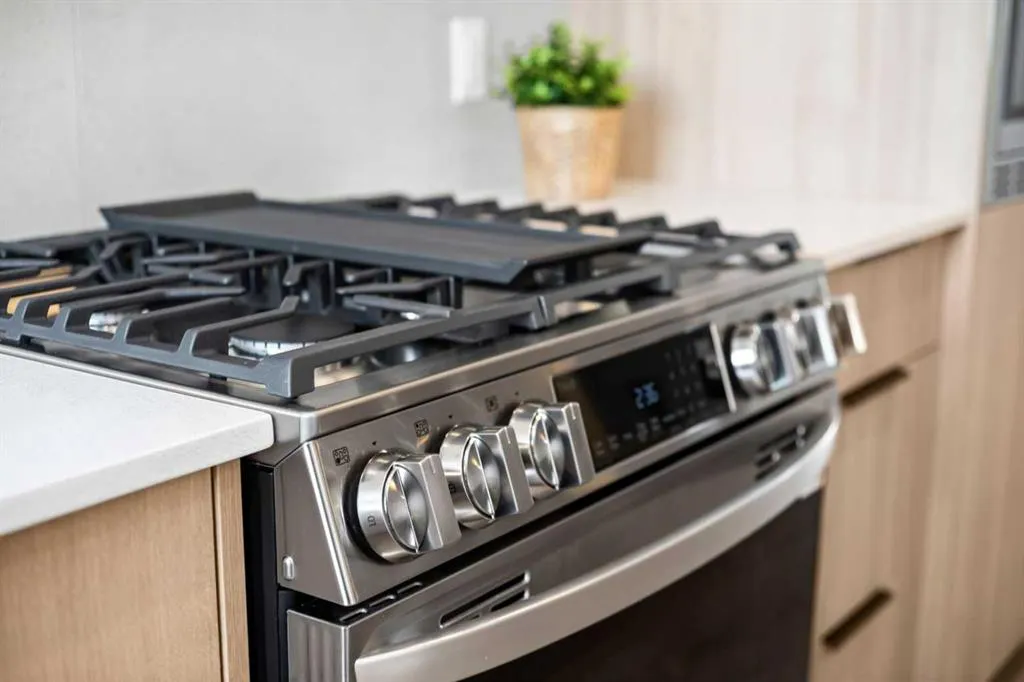 70 Versant View SW