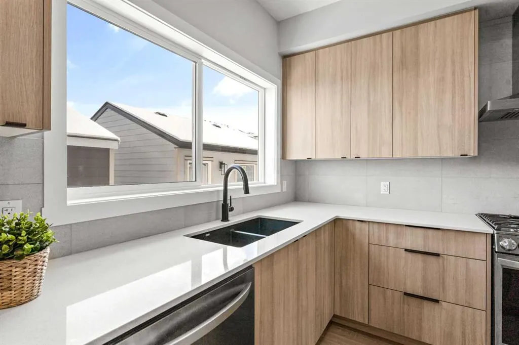70 Versant View SW