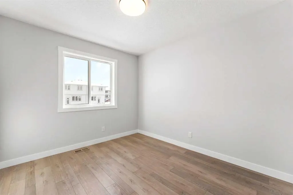 70 Versant View SW