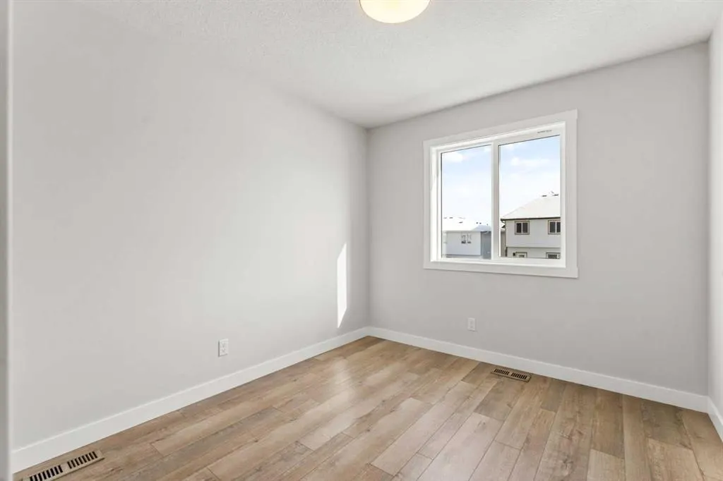 70 Versant View SW