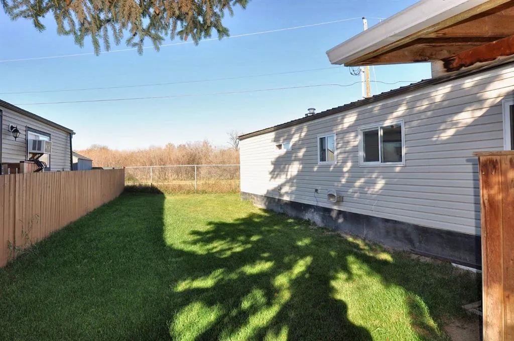 411 Kannell Drive NE