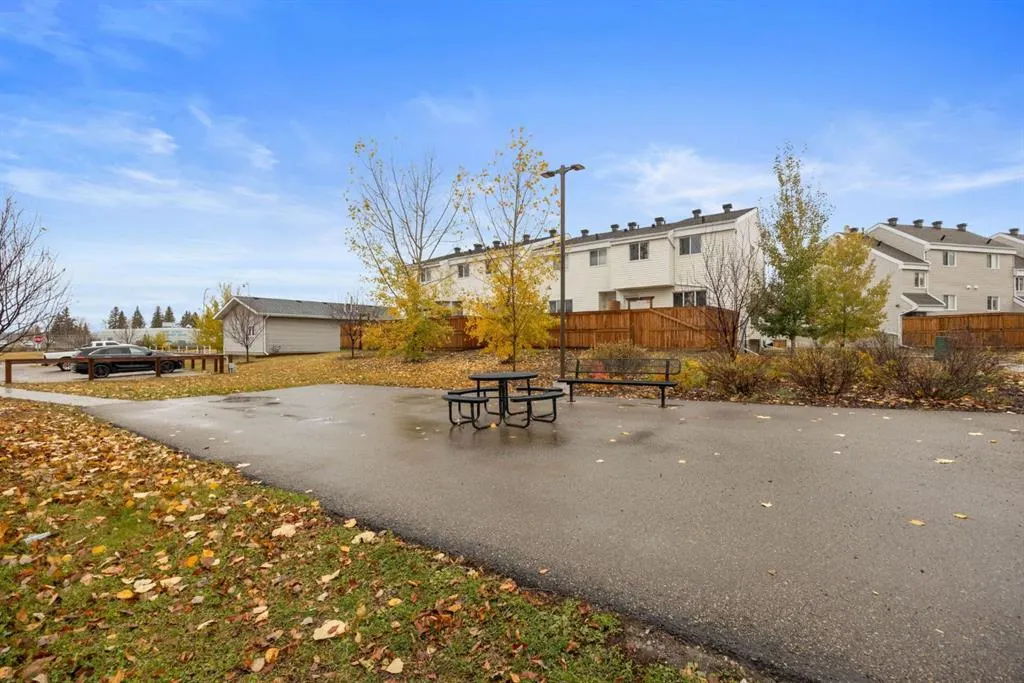 711 Beacon Hill Drive #33