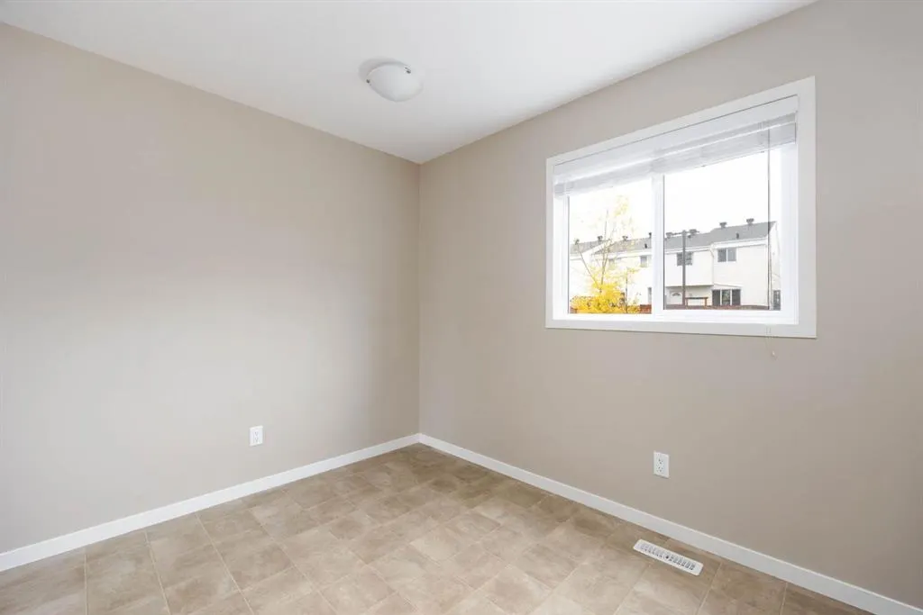711 Beacon Hill Drive #33