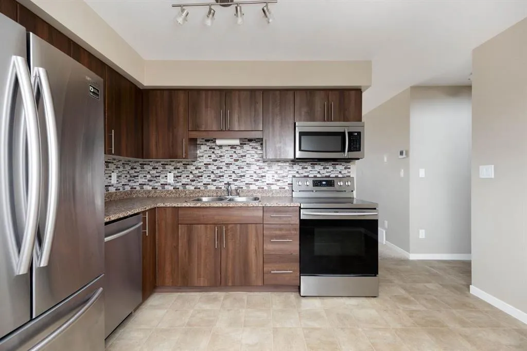 711 Beacon Hill Drive #33