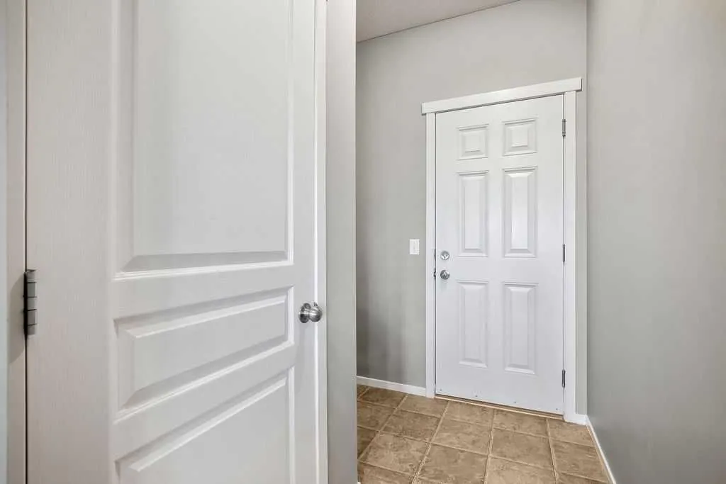 126 River Heights Crescent