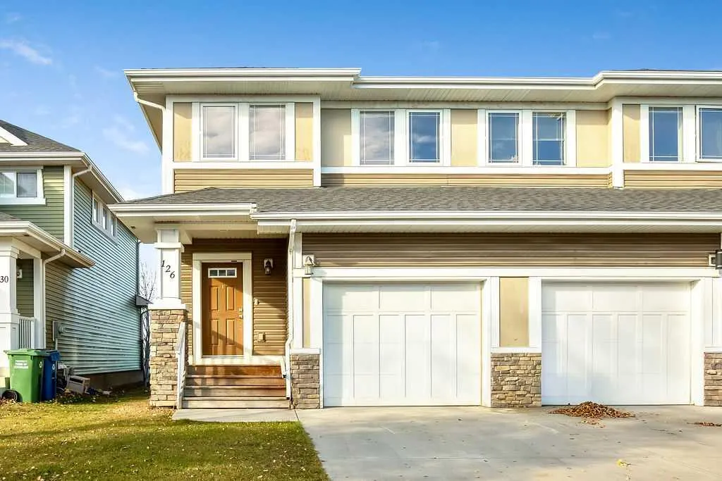 126 River Heights Crescent
