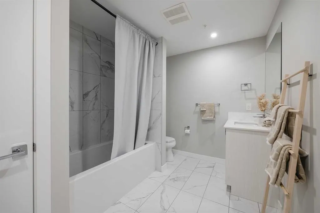 383 Smith Street NW #410
