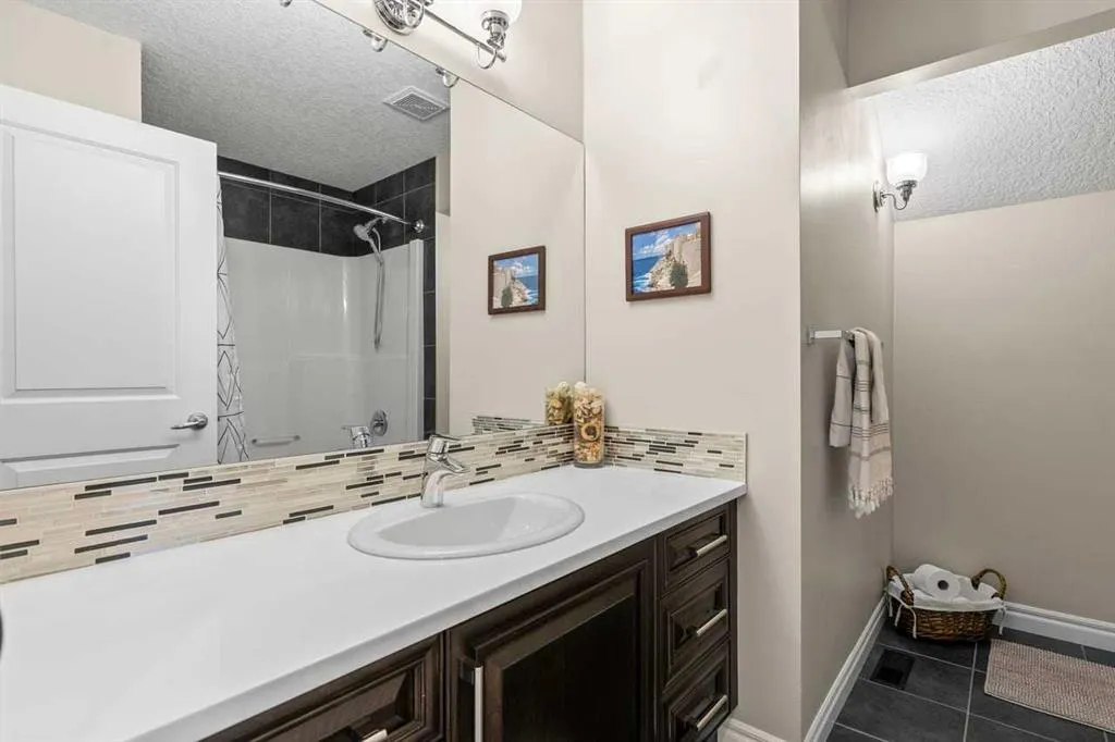 106 Cranford Green SE