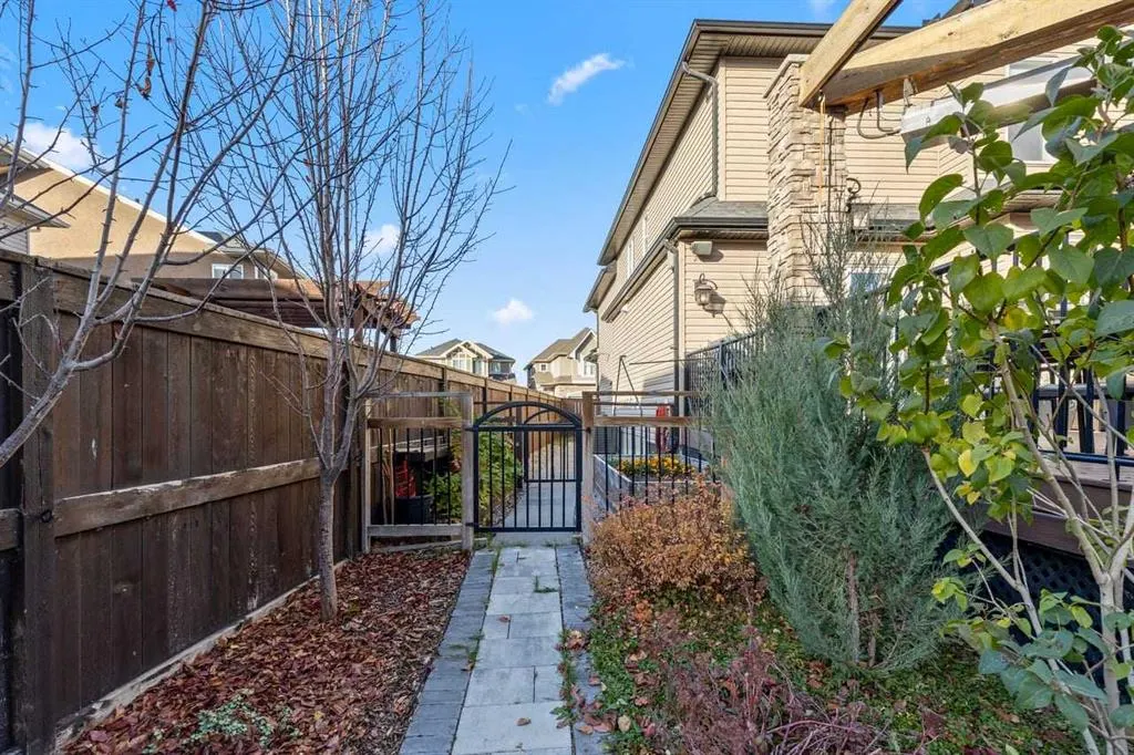 106 Cranford Green SE