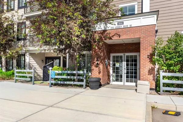 215 Legacy Boulevard SE