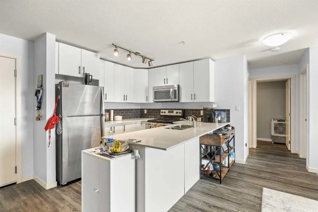 181 Skyview Ranch Manor NE #2210