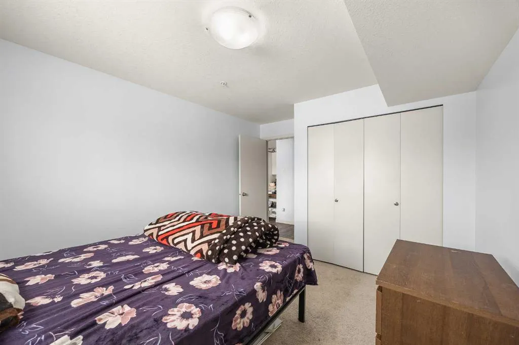181 Skyview Ranch Manor NE #2210