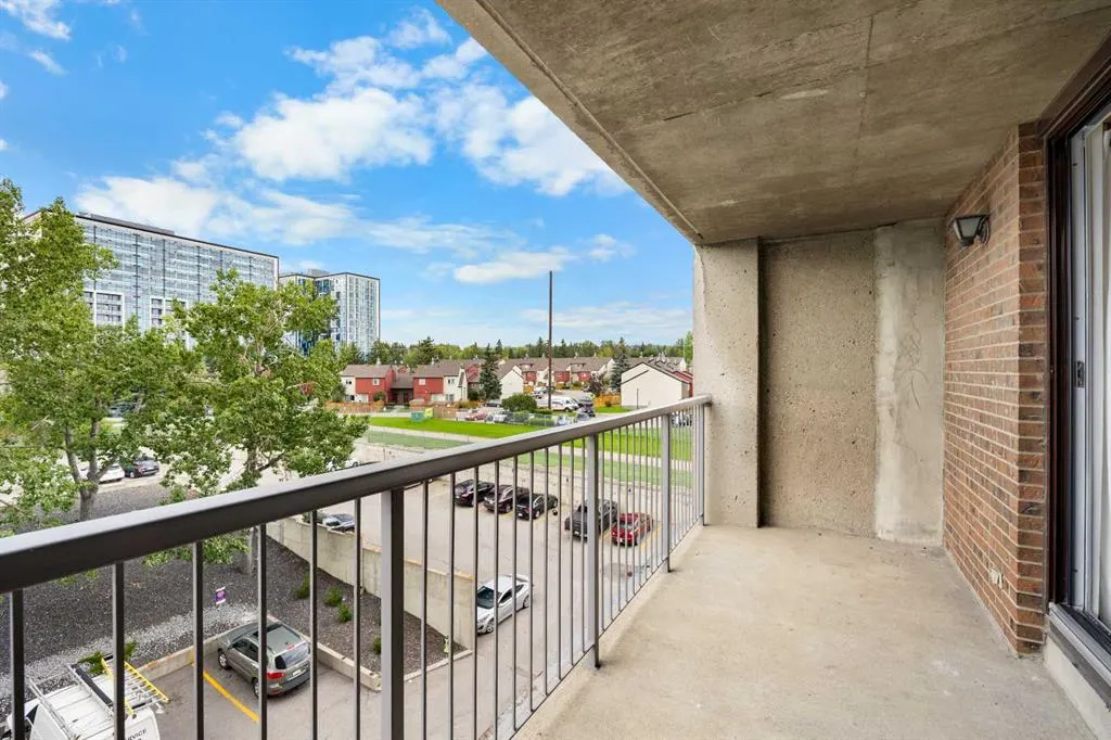 4944 Dalton Drive NW #413