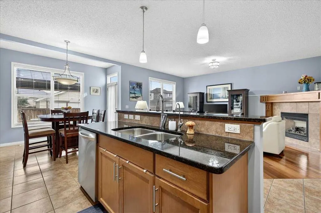 18 Copperstone Drive SE