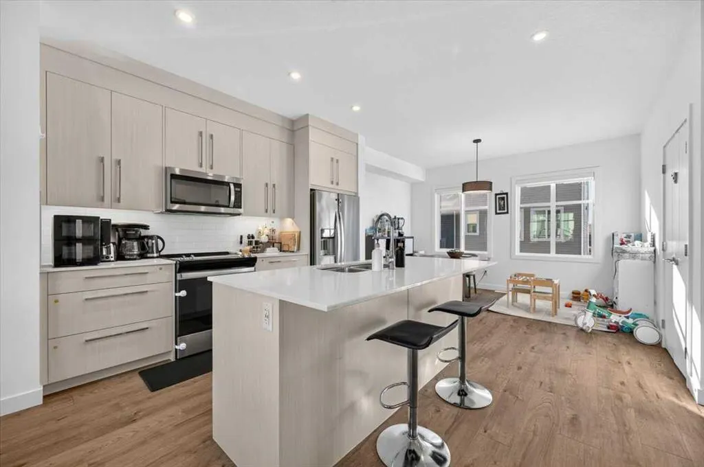 135 Belmont Passage SW #602