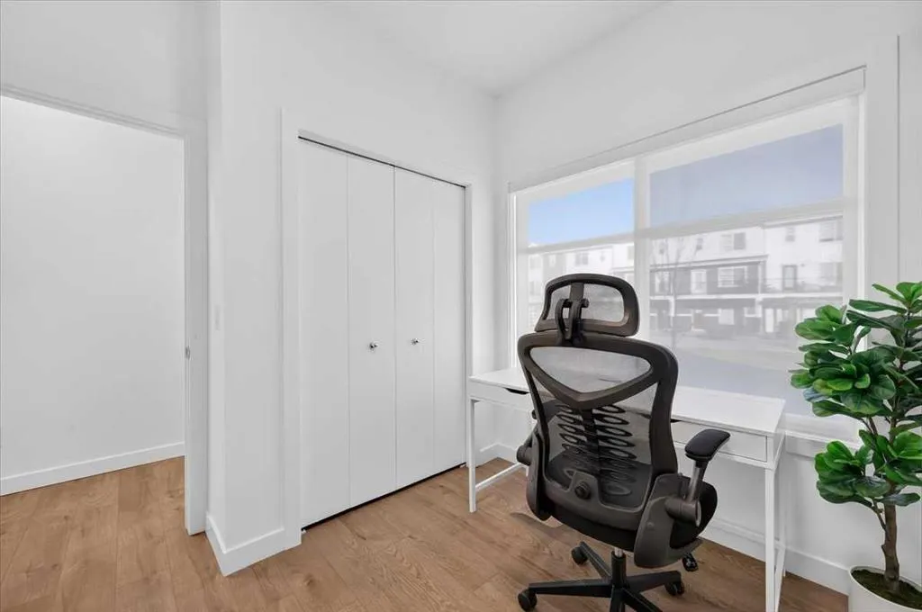 135 Belmont Passage SW #602