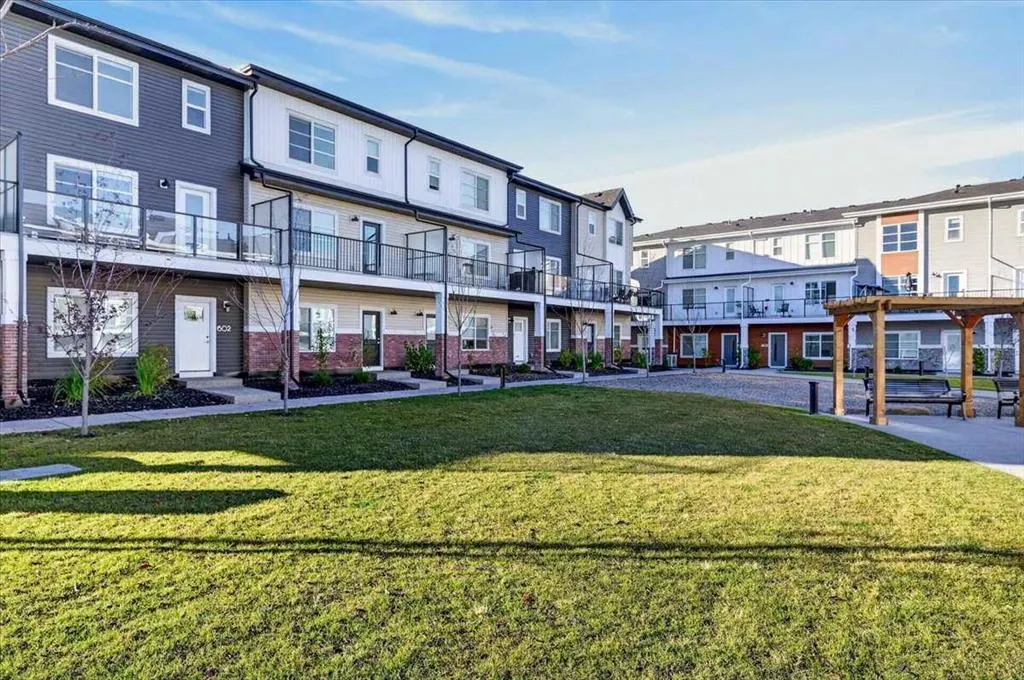 135 Belmont Passage SW #602