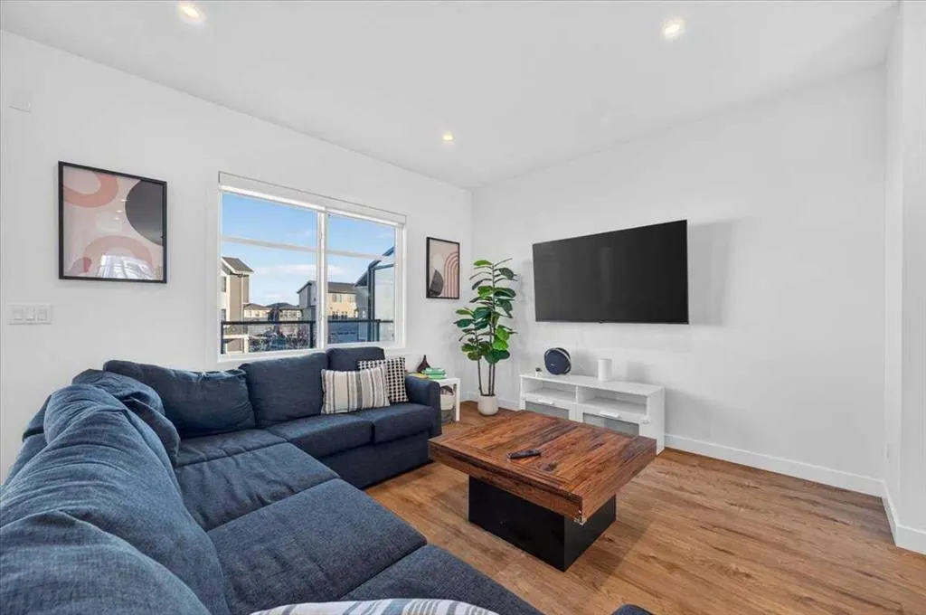 135 Belmont Passage SW #602