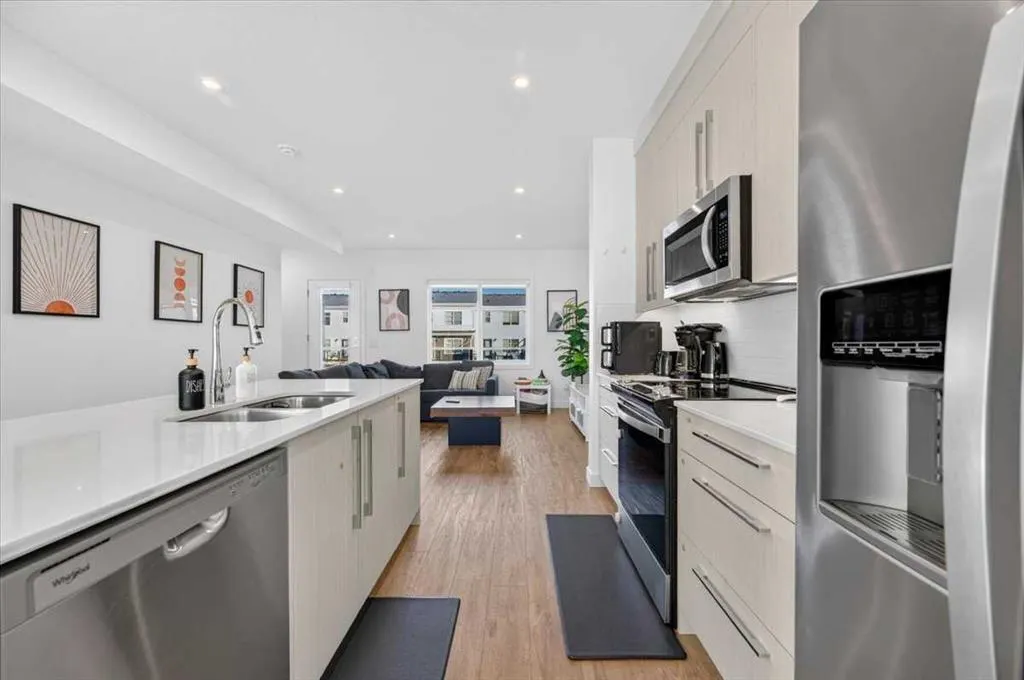 135 Belmont Passage SW #602