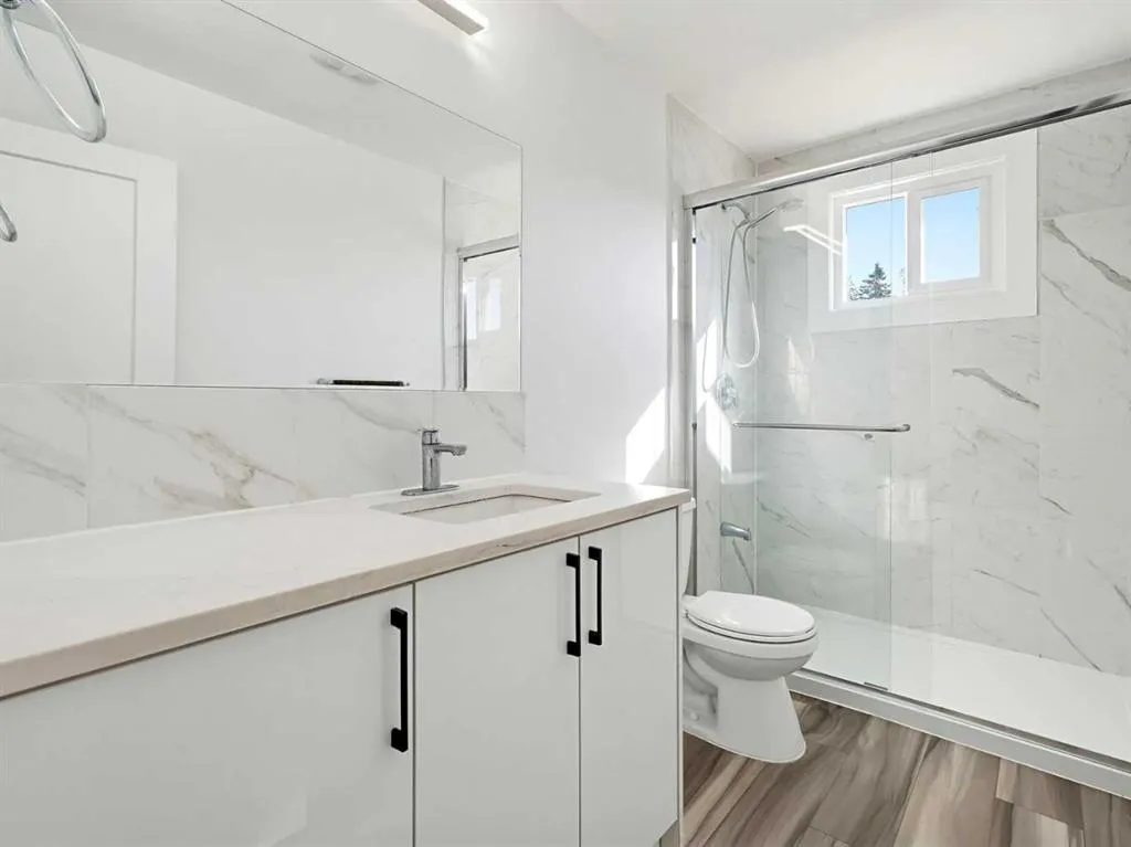 215 Rundlecairn Road NE
