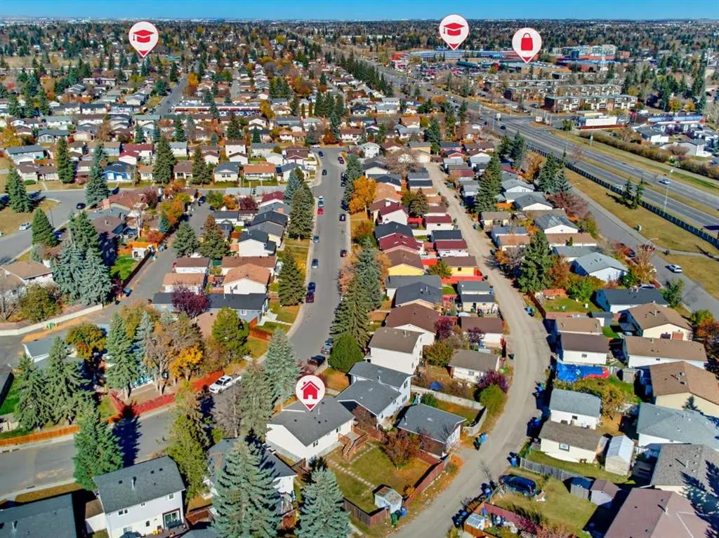 215 Rundlecairn Road NE