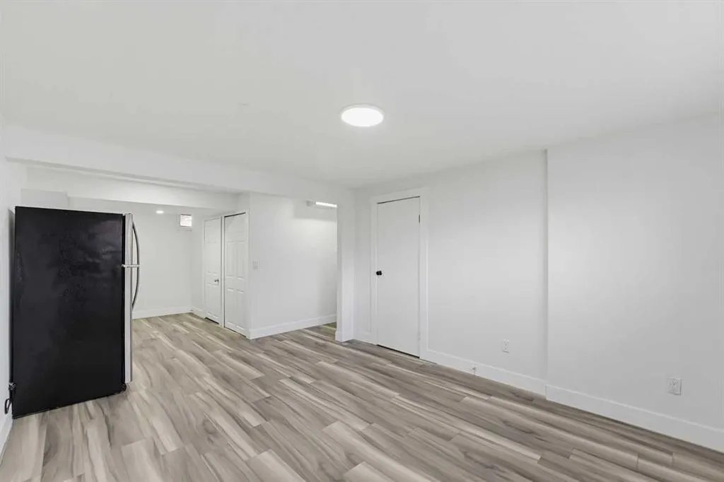 215 Rundlecairn Road NE