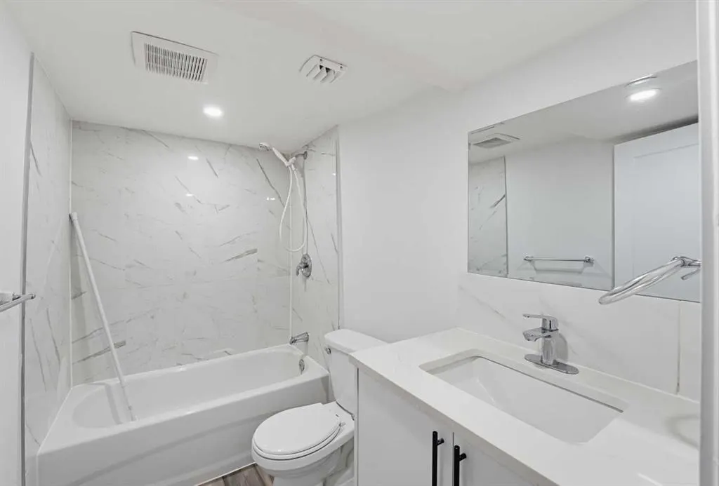215 Rundlecairn Road NE