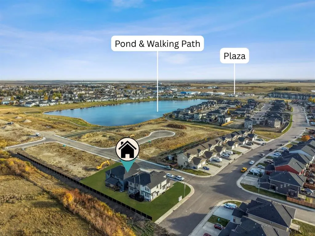 4 Strathmore Lakes Point