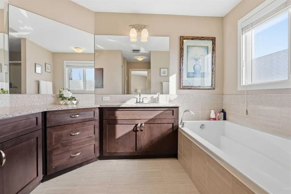 19 Mount Rae Heights