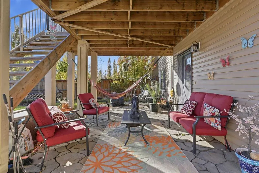 19 Mount Rae Heights