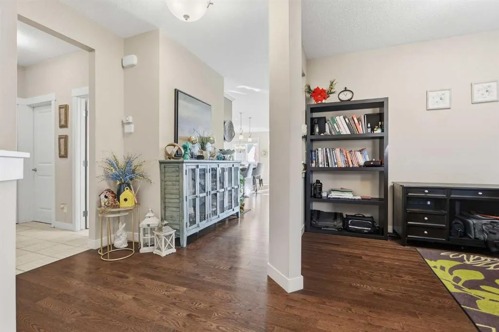 19 Mount Rae Heights