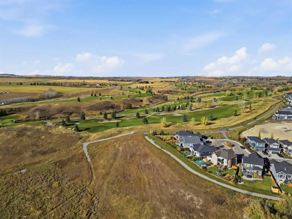 19 Mount Rae Heights