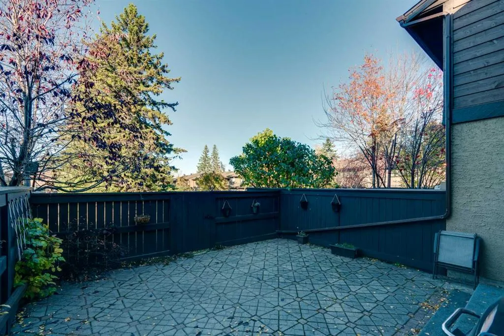 2300 Oakmoor Drive SW #92
