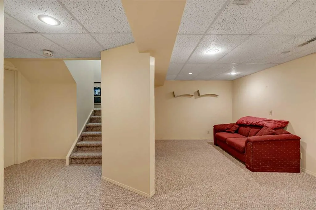 2300 Oakmoor Drive SW #92