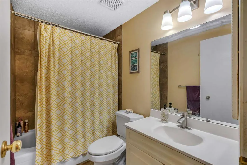 2300 Oakmoor Drive SW #92
