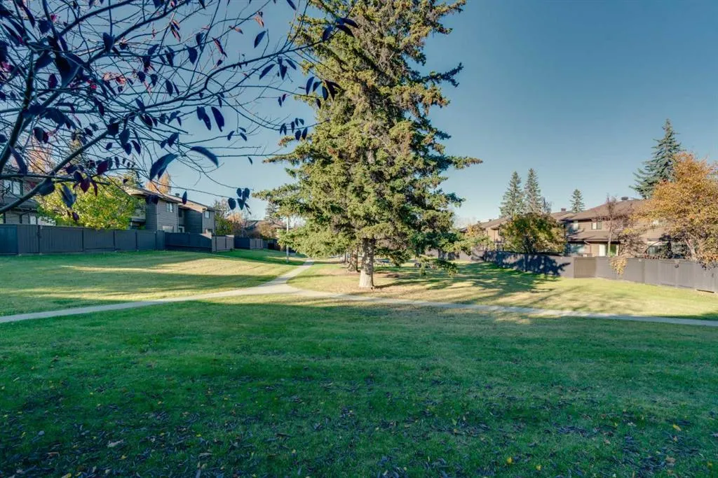 2300 Oakmoor Drive SW #92