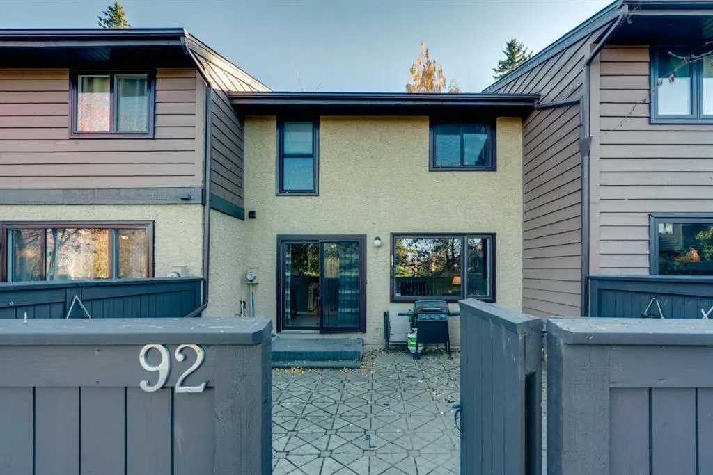 2300 Oakmoor Drive SW #92
