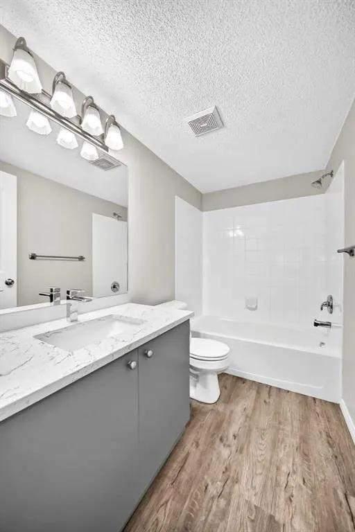 2371 Eversyde Avenue SW #2105