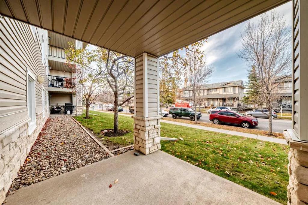 2371 Eversyde Avenue SW #2105