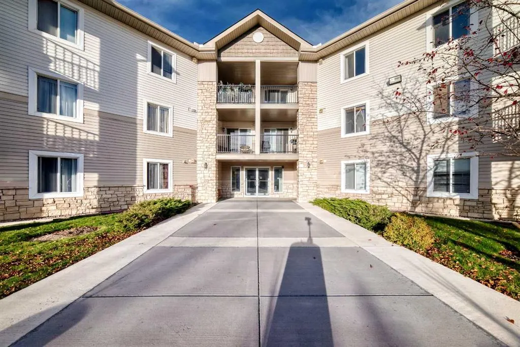 2371 Eversyde Avenue SW #2105