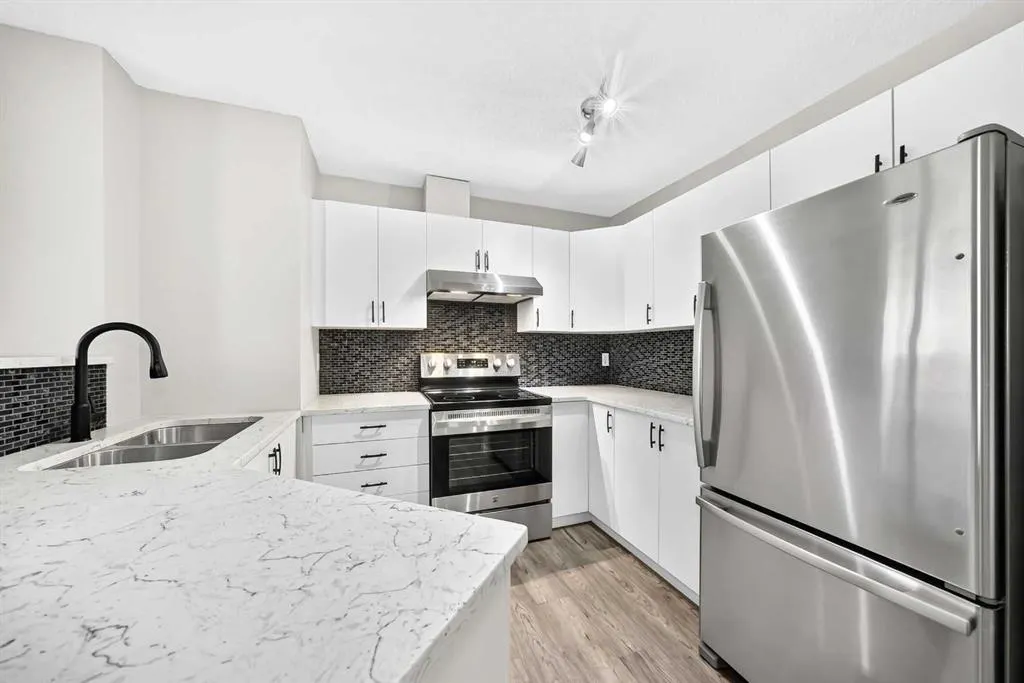 2371 Eversyde Avenue SW #2105