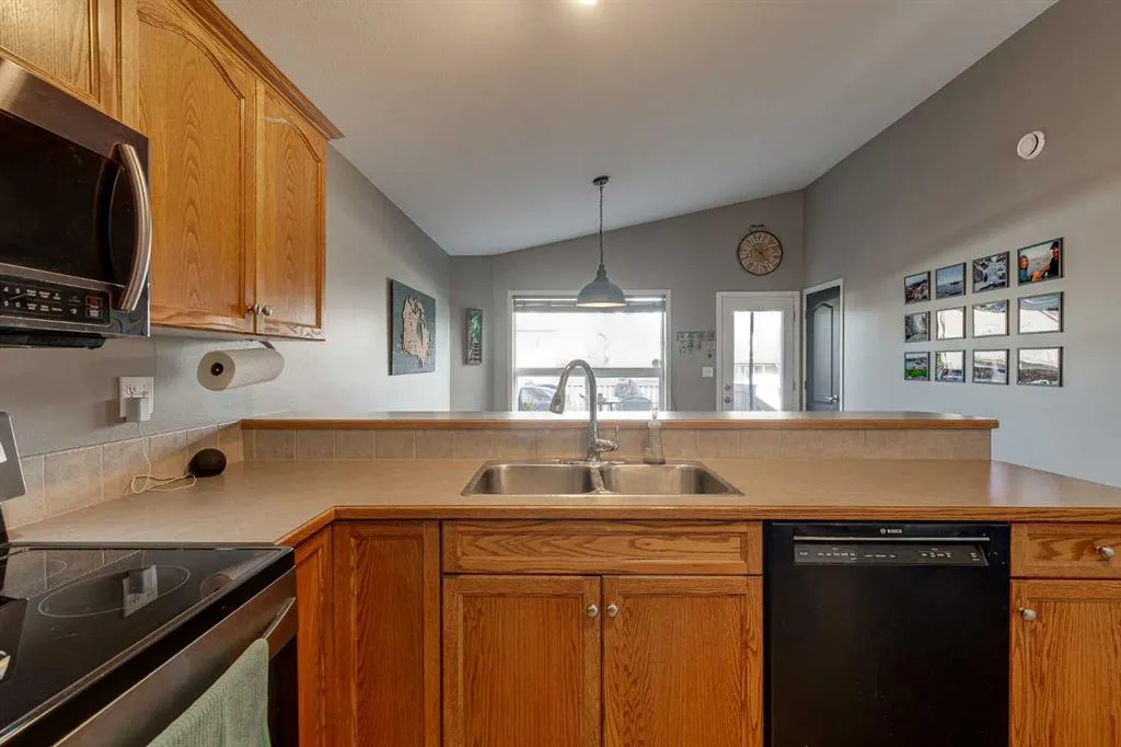 51 Plumtree Crescent