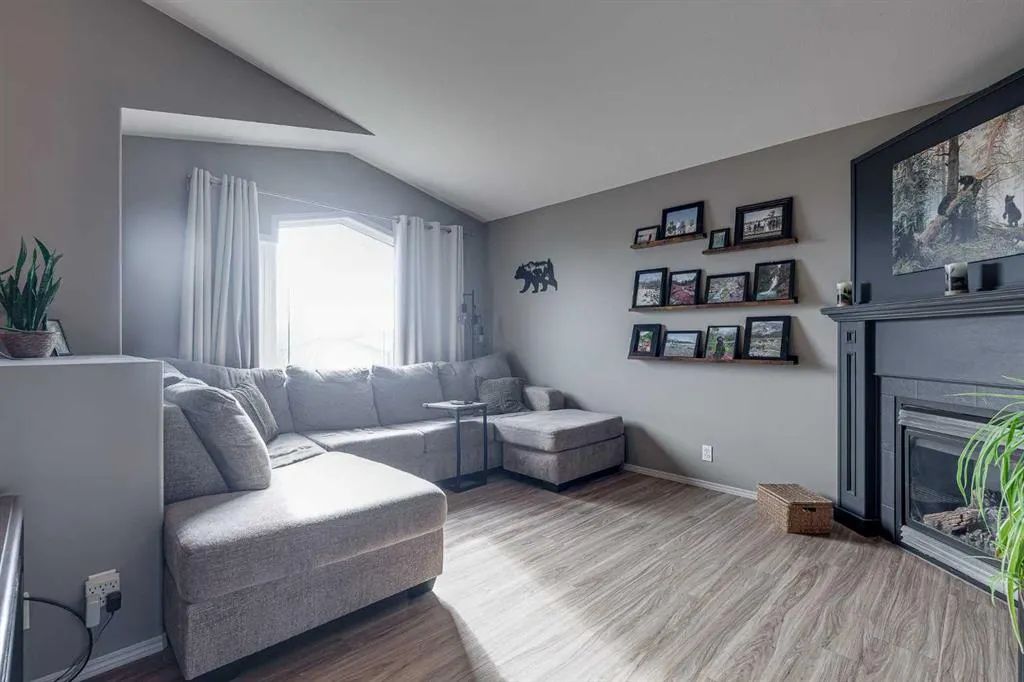 51 Plumtree Crescent