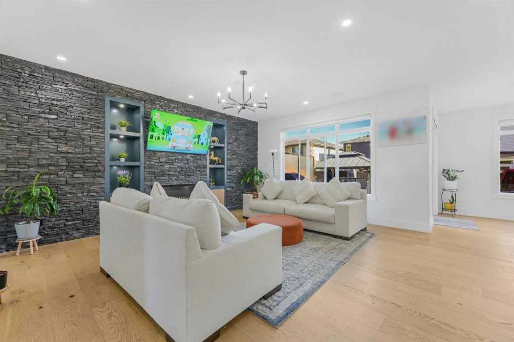 456 Legacy Boulevard SE
