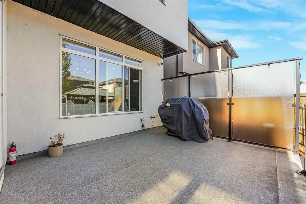 456 Legacy Boulevard SE
