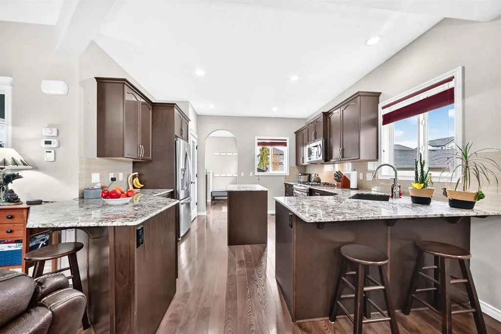 2132 Reunion Square NW