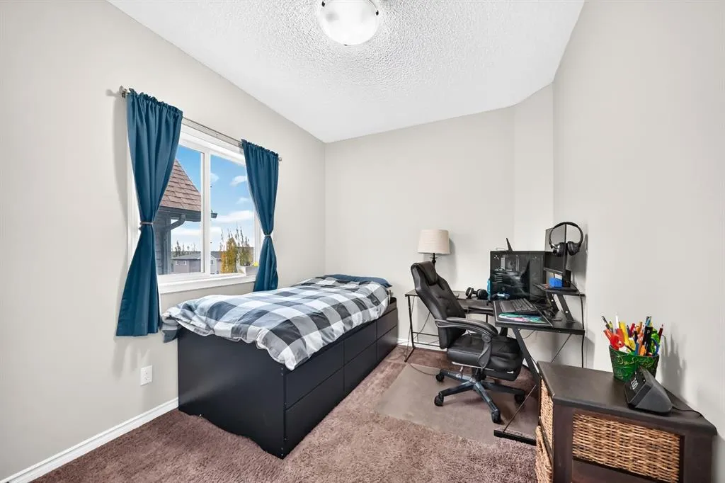 2132 Reunion Square NW