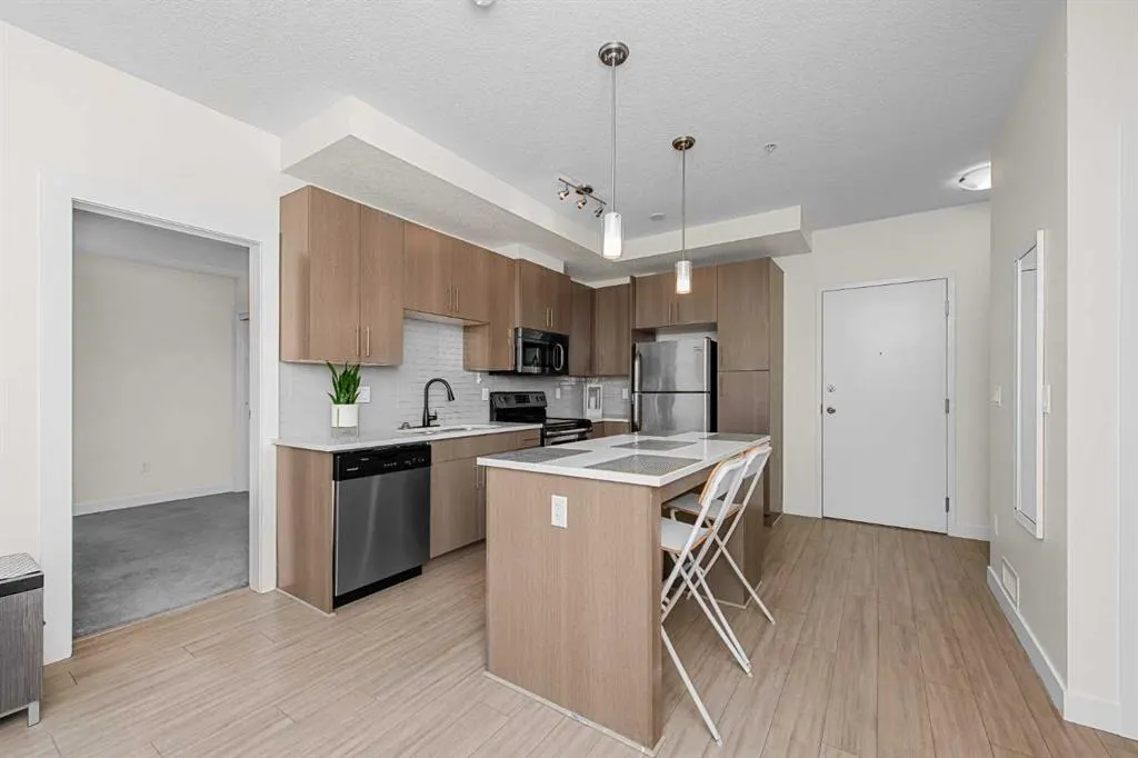 15233 1 Street SE #202