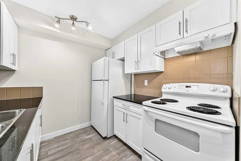 403 Mackenzie Way SW #4118