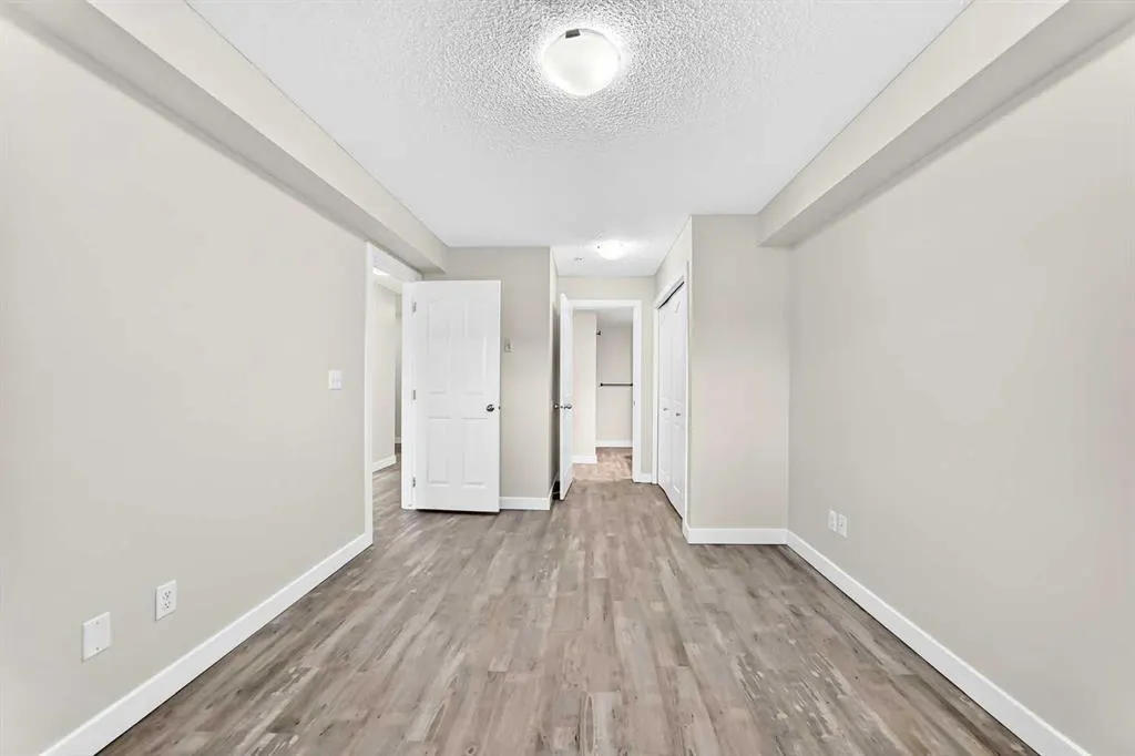 403 Mackenzie Way SW #4118